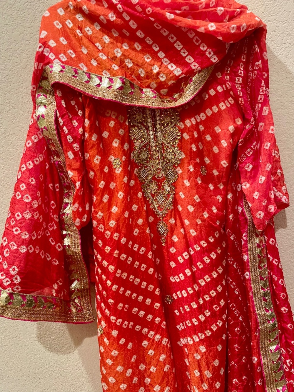 Bandhini suit